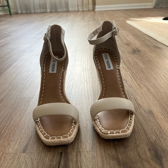 Steve Madden espadrille wedge sandals - Picture 3 of 5